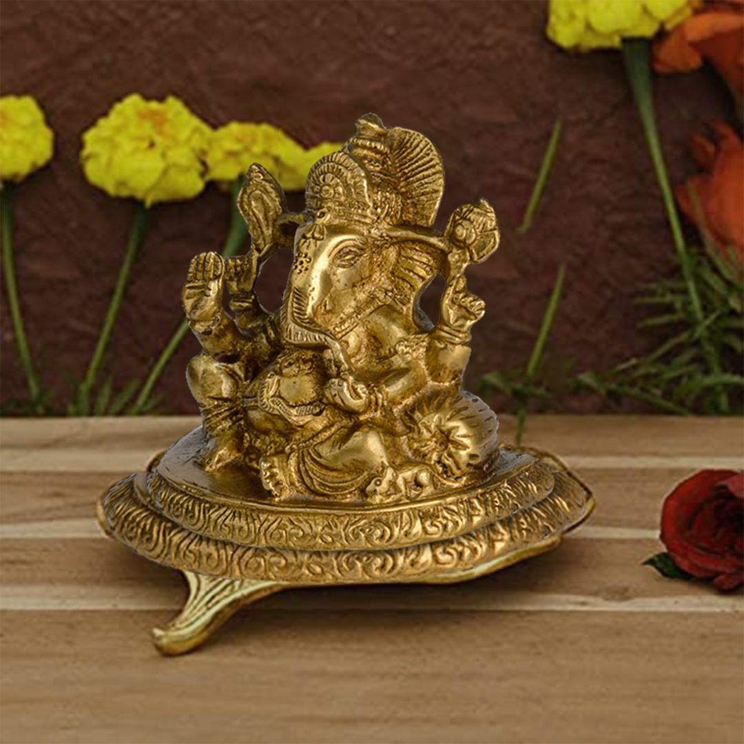 Brass Ganesha – Seated With 2 Pillows