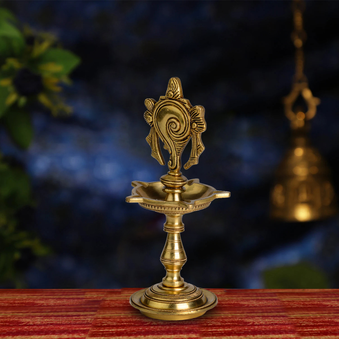 Brass 5 Point Lamp – Shankh Carved